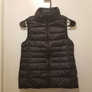 Vests puffy